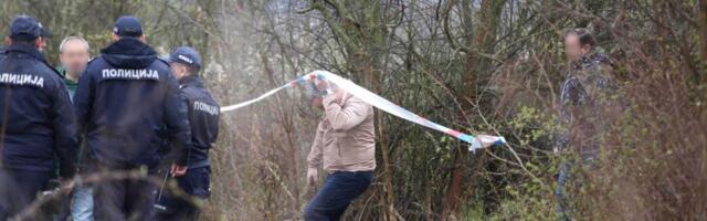 HOROR KOD RUME! SEKIROM UBIO ČOVEKA, PA TELO ZAPALIO: Uhapšen tinejdžer (19) zbog teškog zločina!