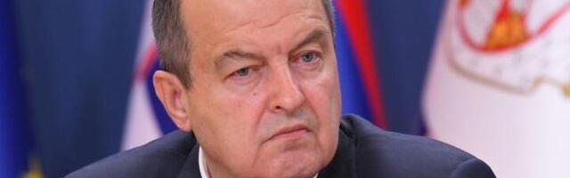 Dačić: Policajci besni jer ih aktivisti maltretiraju