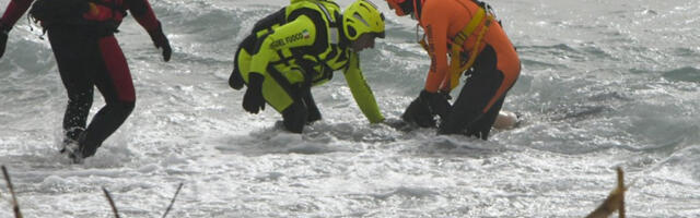 KATASTROFA NA MORU: Najmanje 76 ljudi potonulo kada je brod pogodila oluja