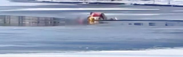 Radnik skočio u zaleđeno jezero i spasio devojčicu (5), širi se dramatičan snimak: Ljudi besni na vatrogasce