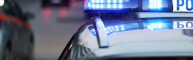 Hitna pomoć, policija i vatrogasci na terenu: Sudar 2 automobila kod Rumenke, ima povređenih