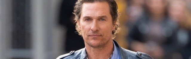 Metju Mekonahi "razmatra" svoju kandidaturu za guvernera Teksasa