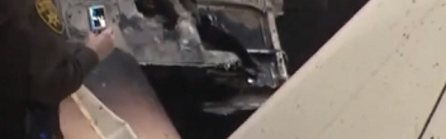 Posle stravične nesreće koja se dogodila sa avionom, svi su preživeli, ali dva putnika žele da urade nešto skroz ludo!