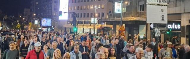 Novi protest "Srbija protiv nasilja" večeras: Kolona ide "medijskom rutom"