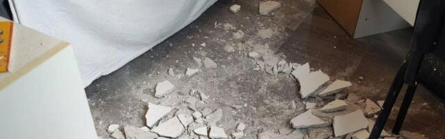 Pao plafon u školi  u Nišu (FOTO)