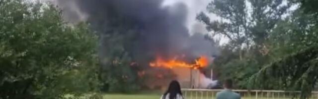 Požar u objektu u blizini vrtića: Vatra na sve strane (VIDEO)