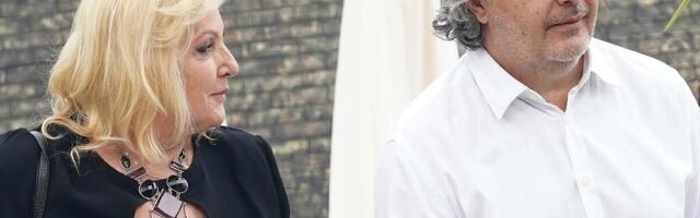 "NEKA TI JE LAKA ZEMLJA": SMRTNI SLUČAJ POGODIO SNEŽANU ĐURIŠIĆ! Svi joj upućuju saučešće