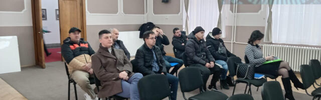 Prodata četiri lokala