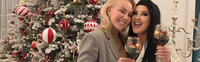 Lepa Brena došla u milionski dvorac Dragane Mirković! Nazdravile iz jakog razloga, a oko njih - čista raskoš