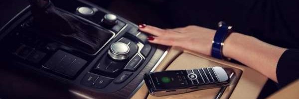 Vertu predstavlja luksuzni retro telefon