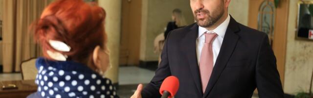 Šumadijski blok 21: Gradonačelnik Kragujevca kao seoski bilbord - aktivan samo pred izbore