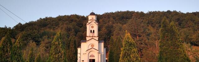 Manastir na Fruškoj gori leči ono najgore: Pomole se ovoj svetiteljki, pa pronađu mir i izlečenje