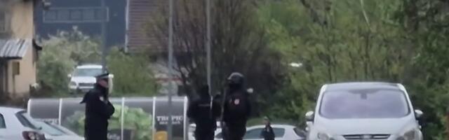 Duge cevi oko cele grade Vlade RS (VIDEO)