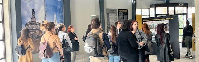 Otvaranje izložbe 9. decembra, na godišnjicu formiranja logora na Beogradskom sajmištu