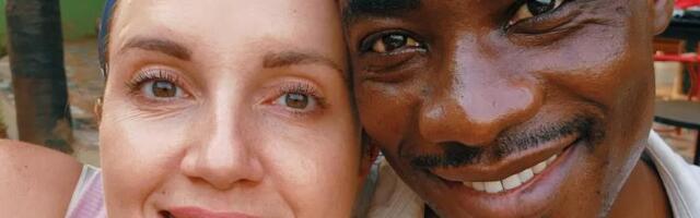 Natalija je rodila četvoro dece Afrikancu: Nije mogla ni da sanja koliko će se obrukati kad je njegovoj porodici poklonila ikonu (VIDEO)