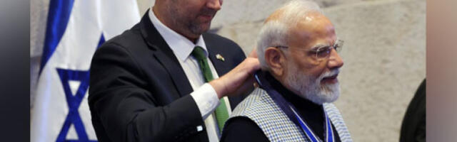 Индијски премијер Моди у Израелу добио медаљу Кнесета