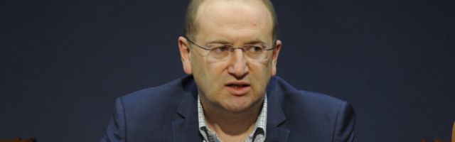 Gojković: Neki pacijenti zahtevaju dug boravak na respiratoru, a OVE grupe su najugroženije