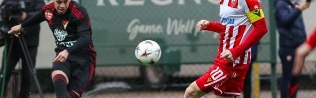 Stankovićeva Zvezda sve bolja: Crveno-beli pregazili Debrecin za poluvreme, Lučić se nameće, debitovao Ovusu