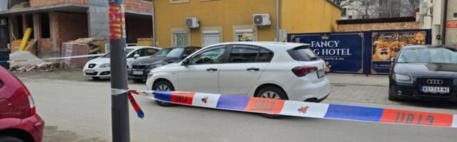 Uznemirujuće scene u Novom Sadu: Prve fotografije sa mesta ubadanja taksiste - ulica puna krvi (FOTO)