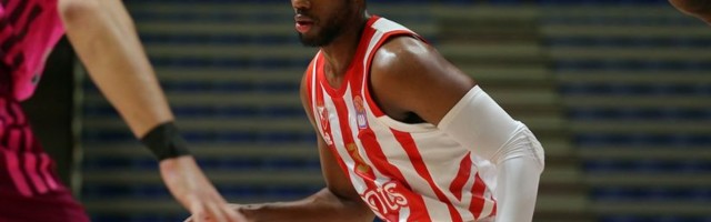 Nezaustavljiva sila, Džordan Lojd! Petrušev krenuo po iznenađenje, Zvezda udarila blokadu