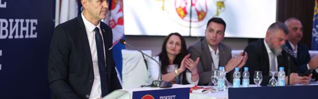 MONARHISTI: Vučić priprema vojsku za odbranu vlasti