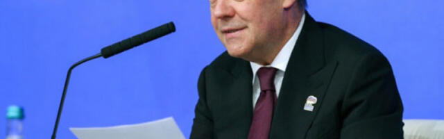 Медведев: Да ли у Европи схватају значење Трампових речи