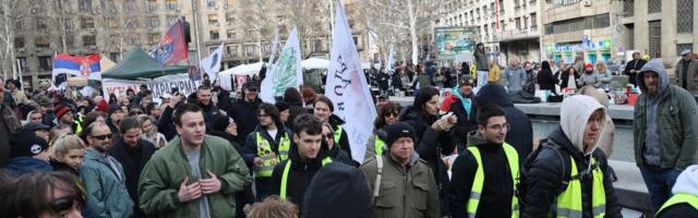 N1 licemerniji nego ikad! Prave kampanju blokaderima uoči izbora u Kuli, rade sve ono za šta optužuju druge (FOTO)