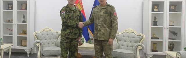 General Mojsilović na sastanku sa komandantom Kfor-a: Priština povlači provokativne poteze