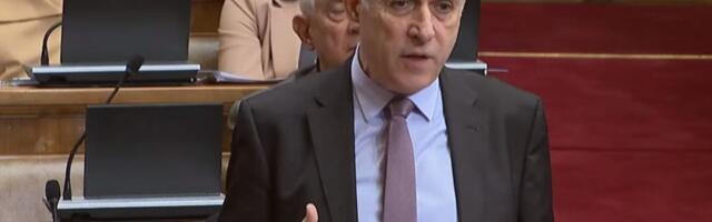 „Petrašinovićevi zakoni za krađu izbora“: Kakve još poruke javnosti šalje Zdravko Ponoš iz Skupštine Srbije?