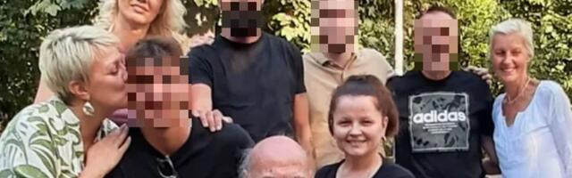 Ove slike su dokaz da Mala Cana laže o odnosu pokojnog Bajića sa ćerkama: Pevačica bila na svakom slavlju