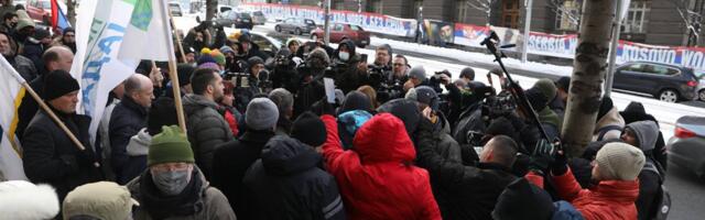 Još jedan ekološki protest u Beogradu - aktivisti opkolili zgradu vlade, traže povlačenje Rio Tinta