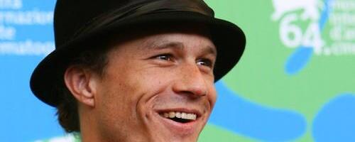 Nije imao ni 30 kad su ga pronašli mrtvog u stanu: Veruju da ga je kultna uloga koštala života, a poslednje reči u njegovom dnevniku su jezive