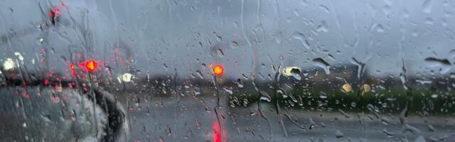 U Beogradu lije kao iz kabla! Prestonica Srbije na udaru padavina, evo šta nas očekuje tokom noći