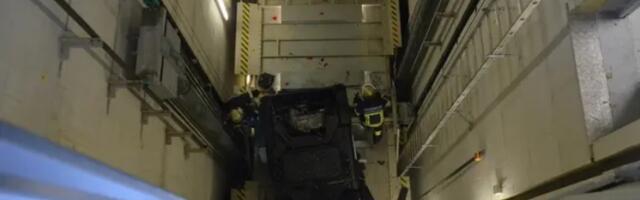 U Štutgartu žena greškom zamenila lift za parking mesto ateriravši na krov