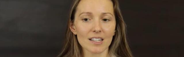 Ko pravi društvo Jeleni Đoković kraj bazena? (FOTO)