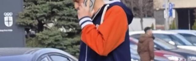 Čeda Jovanović se pojavio u javnosti u ženskim čizmama! Objavio sliku, pa šokirao pitanjem: "Recite mi..."