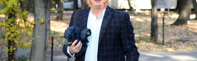 "Upala mi na radno mesto i rekla 'Kretenu'..." Malo ko zna čime se bavio naš voditelj pre ovog posla