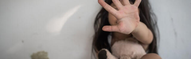 OTAC GODINAMA SILOVAO ĆERKU! Horor u Prokuplju - EVO NA KOLIKO JE OSUĐEN!