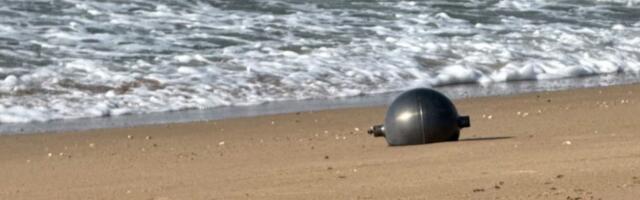 (VIDEO) Dignuta najveća moguća uzbuna! Svemirske kugle se pojavile na plažama, veoma je opasno - evo šta su pronašli u njima