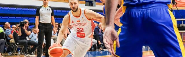 Crna Gora napravila baš veliki korak ka Mundobasketu, iskoristila kiks Grčke i trlja ruke pred drugu fazu!