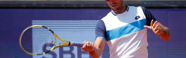 Troicki besan: Ne mogu u sobi da se spremim za pet setova! Da sam znao ne bih dolazio