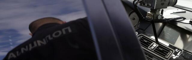 VOZIO PREKO 250 KILOMETARA NA SAT! Sustigli ga presretači na auto - putu