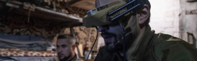 Sve gori, Ukrajinci uništili ceo konvoj ruskih borbenih vozila: Stravičan snimak iz Pokrovska