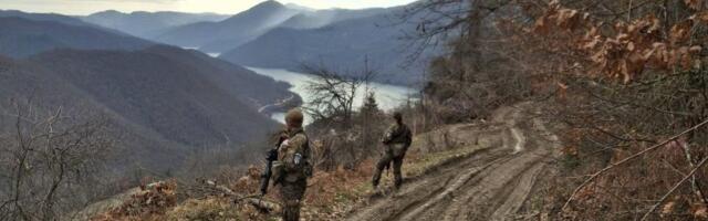 Američki oficir: Iznenadno povlačenje američkih trupa izazvalo bi nesigurnost na Kosovu