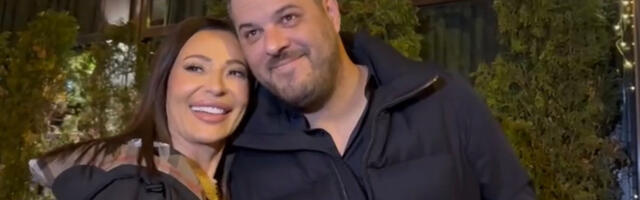 Ceca sa važnim muškarcem stigla na Brajino slavlje! Nasmejani i sa poklonima, pali zagrljaji ispred restorana