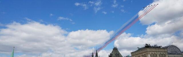 Vojna parada u Moskvi 9. maja će biti MNOGO drugačija nego sve prethodne: Peskov otkrio i zašto