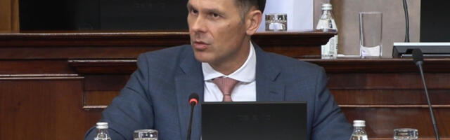 Ministar Mali u Skupštini: “U vaše vreme je pola miliona radnih mesta izgubljeno”
