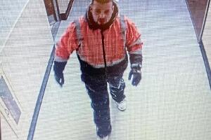 Једва извукао живу главу из олује, а онда се у њу вратио да спаси друге