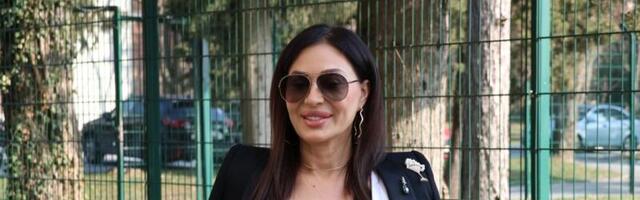 Ceca je visoka 173 centimetra, a ima samo ovoliko kilograma: