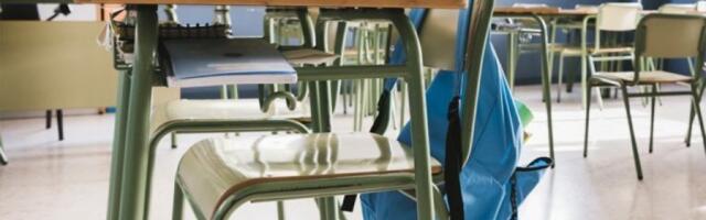 ŠOK U ŠKOLAMA! PRVACI DOLAZE U PELENAMA: Direktorka otkrila zabrinjavajuće stvari, "IMAMO DECU KOJU MORAMO DA PRESVLAČIMO"